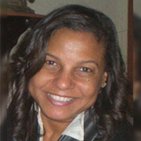Roslyn Simpson headshot photo